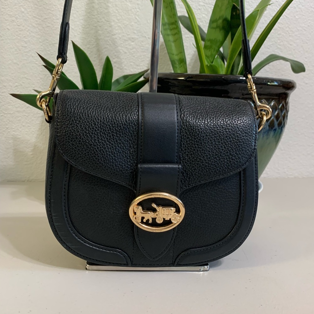💕👜 Coach Crossbody Black Leather Bag